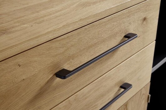 Rhr Objekt.Pur | Sideboard mit Schiebefront - Front Massivholz Eiche - 160,0 x 76,5 x 42,4 cm